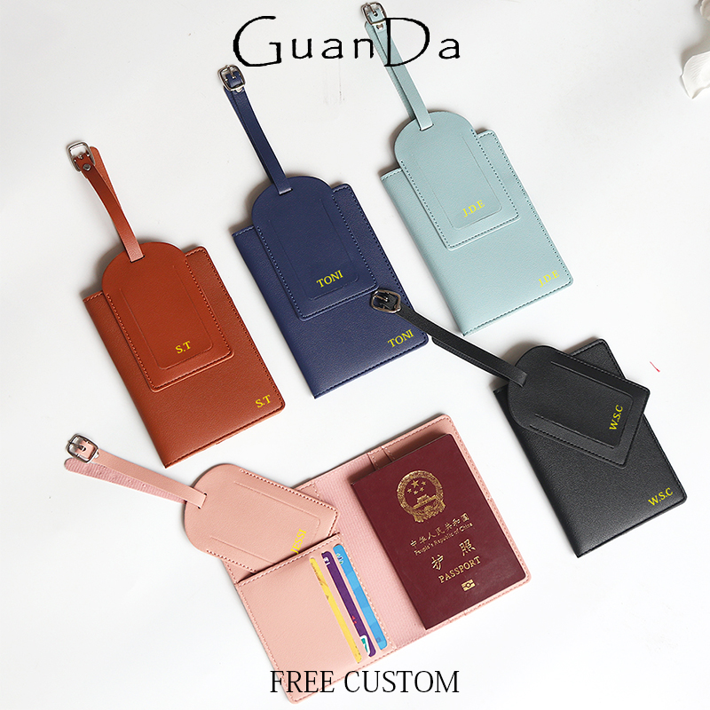 Travel Accessories Gift Set - مجموعة حافظة جواز سفر جلدية مخصصة