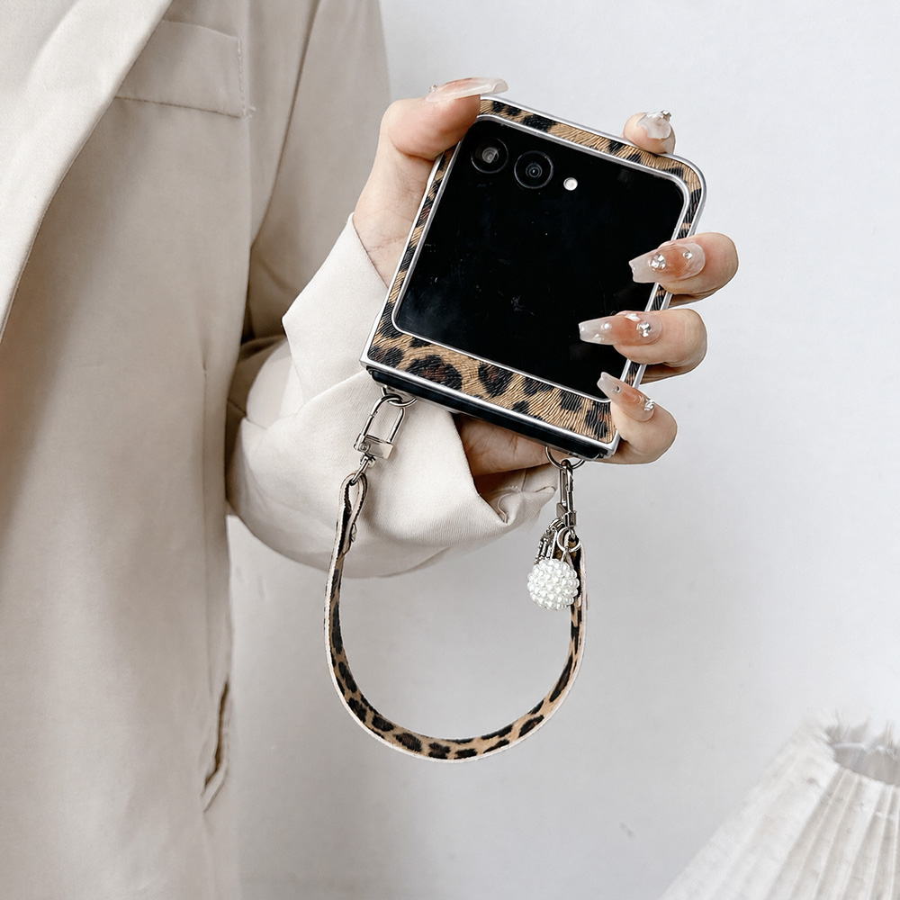 حافظة هاتف قابلة للطي بطبعة جل - مراجعة Quality Travel Accessories وسعره