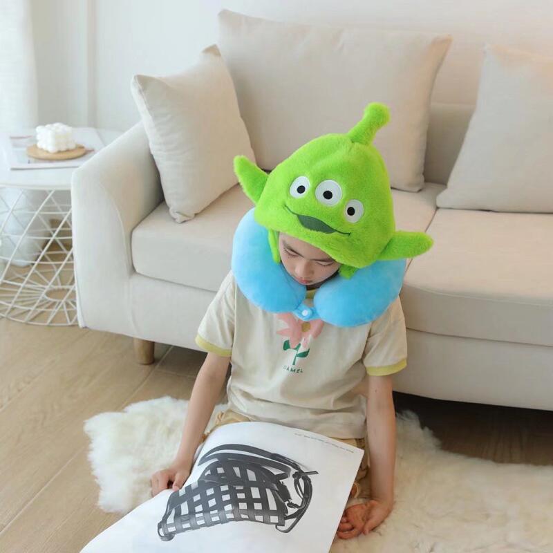 وسادة ديزني لطيفة على شكل حرف  - مراجعة Travel Accessories Pillow وسعره