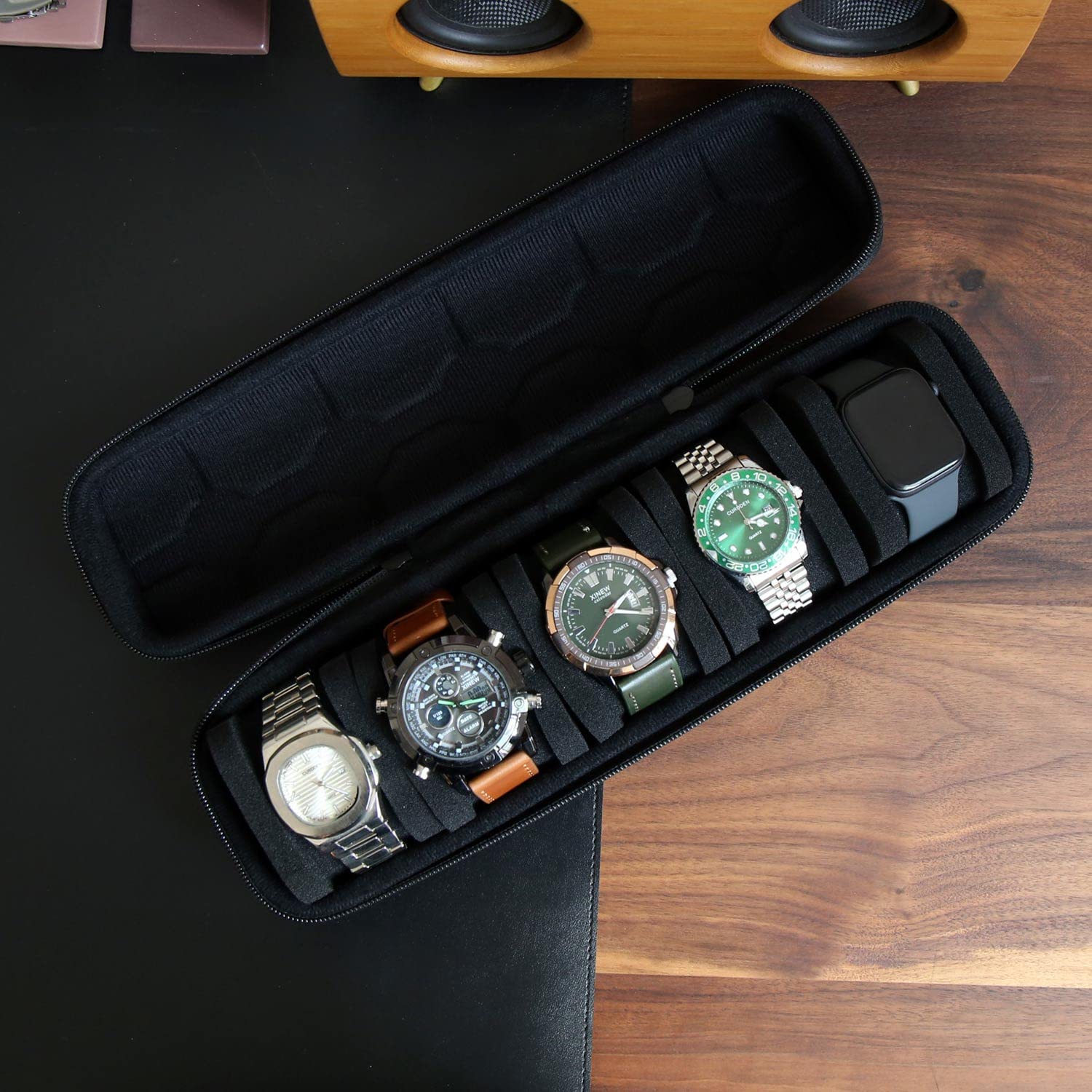 منظم صندوق الساعة للرجال أو ال - مراجعة Travel Accessories Organizer Case وسعره