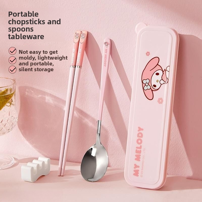 طقم أدوات مائدة محمول بتصميم ج - مراجعة Travel Accessories Gift Set وسعره